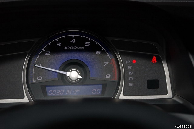 Civic8_06年只開3000去看過了.加車尾跟方向盤