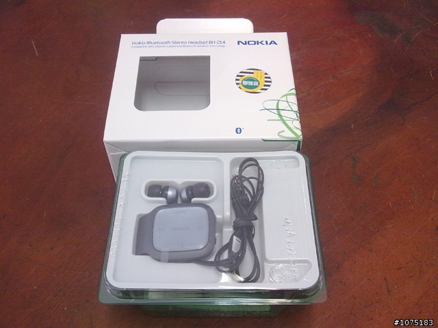 [小開箱]NOKIA BH-214藍芽耳機黑色版
