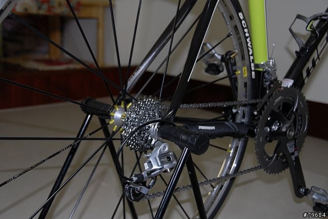 MERIDA 2009 SCULTURA 909-EVO 開箱拉+SIHMANO 熱朔鞋+頂天立地架