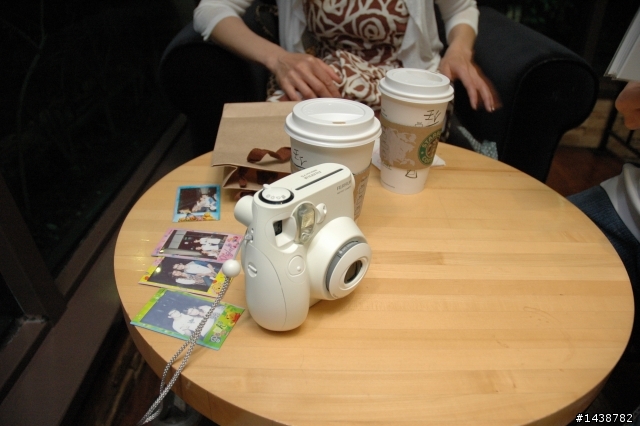 〔開箱〕把妹必備 Fujifilm mini 7s