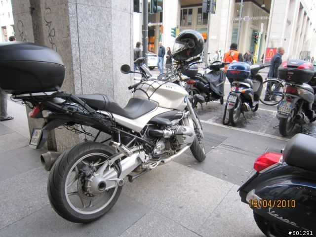 義大利米蘭 街上隨手拍到的機車