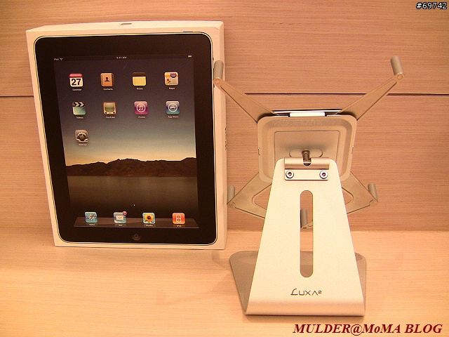 [MoMo桑分享] LUXA2 H4 Holder:iPad 最棒的iPad桌上立架/支架 !!