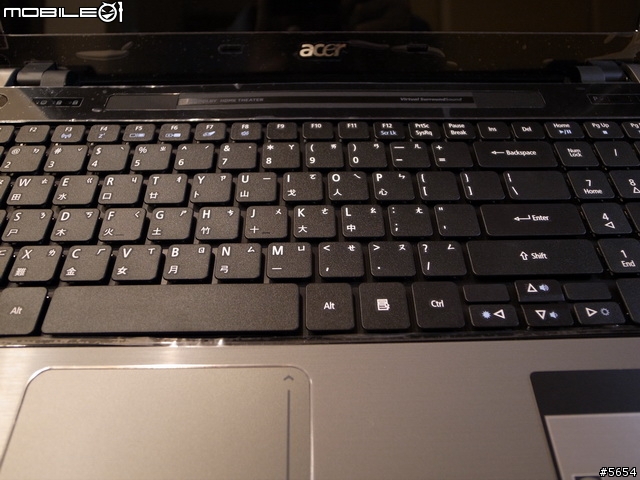 [拆機]ACER 5745G 時尚條紋機!!