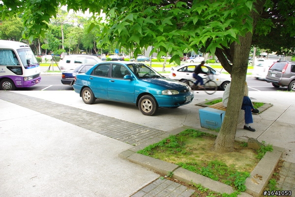 只證明低人品,不證明高學歷,,原標題"高學歷,低人品",,更改標題為”只證明低人品,不證明高學歷”