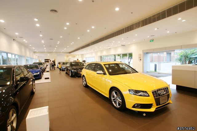 AUDI 內湖 全車系一次到齊!!!S4現身!!!!