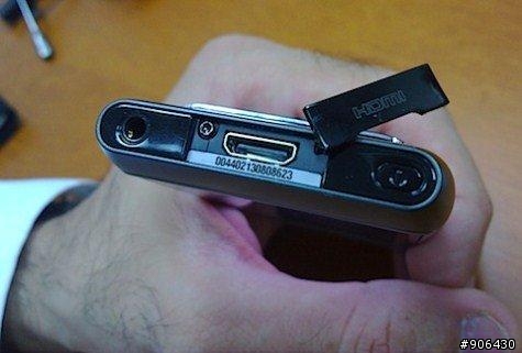 轉貼~32GB版本亮相 NOKIA-N8開箱照曝光