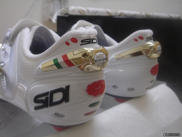 (台灣首發)2010年SIDI Ergo 2 Carbon Lite 50th Anniversary 到手啦!!!!!!!!