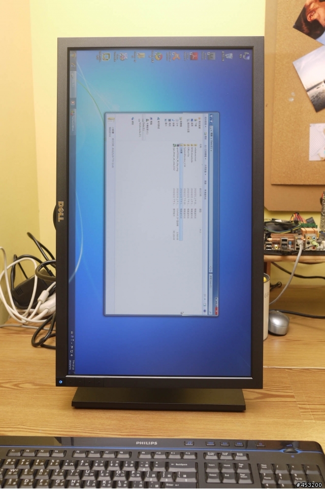 [開箱] DELL U2311H~ 6/2 持續補圖  6/1新增AL2032對照