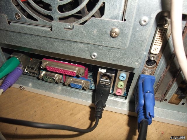 [開箱] 家庭劇院個人電腦 HTPC Part3 - PC TO TV視訊轉換盒