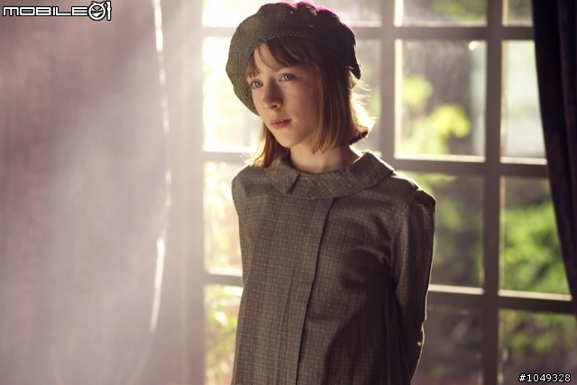 介紹好萊塢藍眼小美女Saoirse Ronan ！(蘇西的世界)女主角