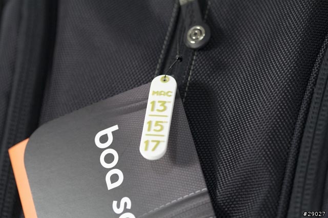 [分享]我的MBP17"的新家～Booq-Boa Squeeze