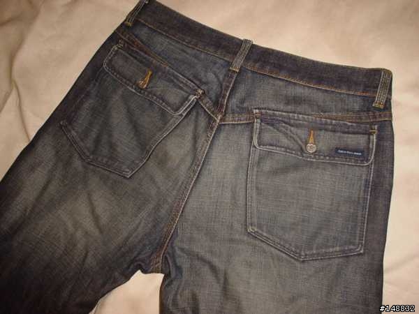 求問....Calvin Klein牛仔褲