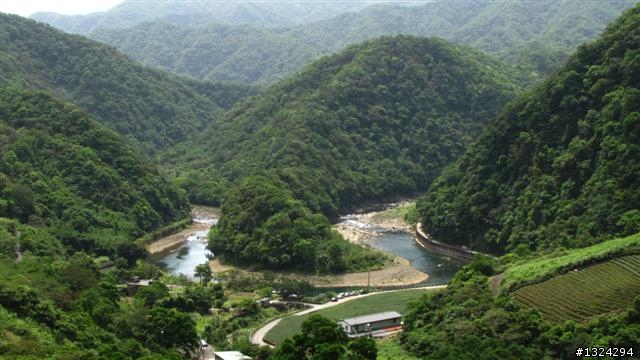 獨闖龍、虎雙潭