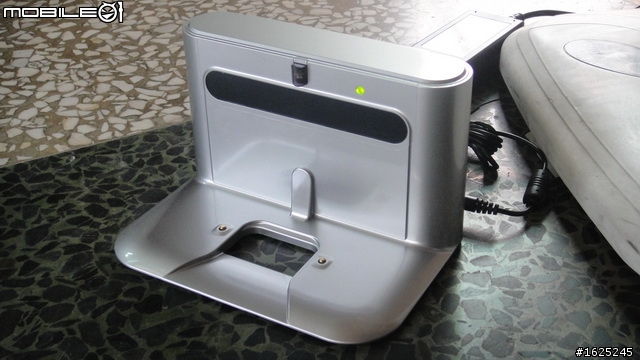 [開箱] iClebo Plus a 機器人吸塵器－母親節的禮物