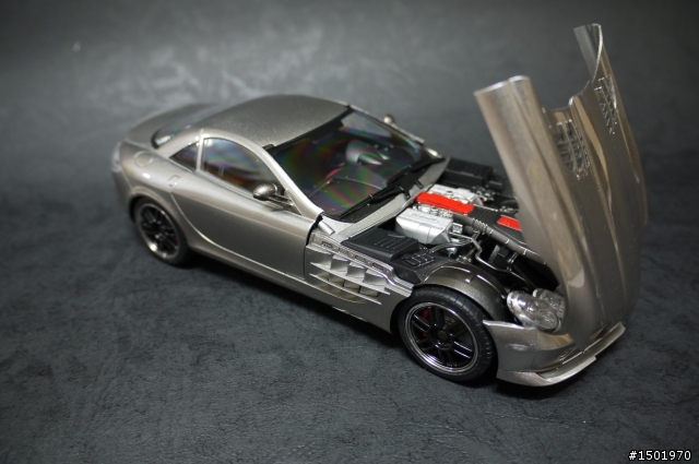 分享-TAMIYA-1/24 賓士 SLR