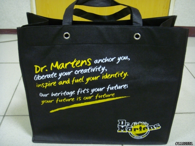 DR.MARTENS PHILIP 7孔靴+timberland經典雙眼帆船鞋(開箱分享.....圖多)