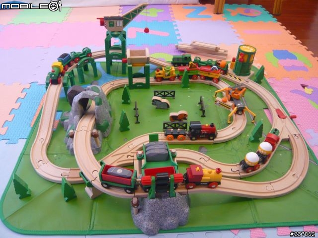 [開箱] 來自瑞典的 BRIO 小火車