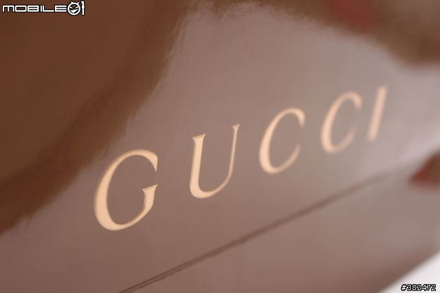 [開箱分享] Gucci 2010 iphone 最新手機皮套 頭暈暈腳軟軟 衝動入手開箱