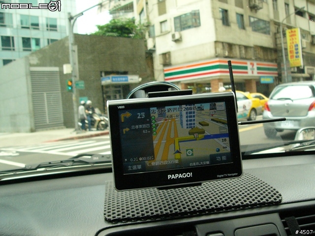 [新機實測]Papago V600實測