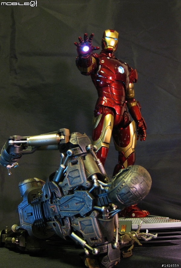 游個台灣海峽游半年游到第二集都快下檔才終於游到的IRONMAN MARK III Battle Damaged Version 鋼鐵人戰損版