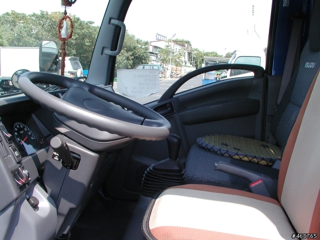 2010年3.49噸小貨車開箱(isuzu)