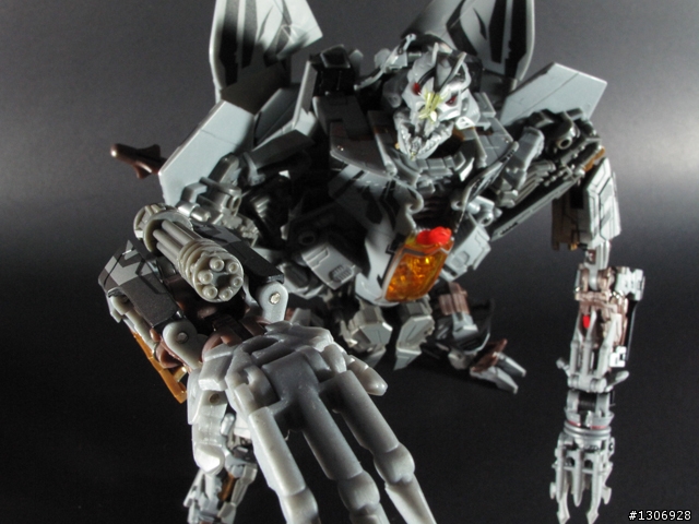 [開箱] 變型金剛 ROTF Leader Class STARSCREAM 領袖級 天王星 ~玩具分享~