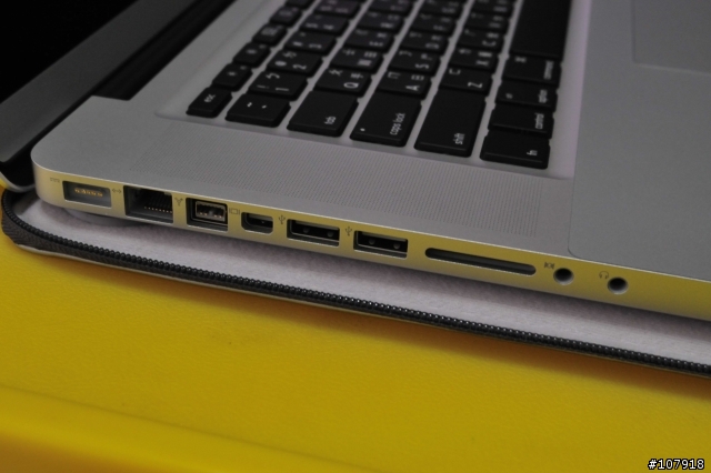 2010 New 15" MacBook Pro i7 + 128 SSD 與配件測試