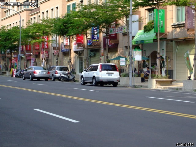 台北有錢沒地方停車,我可是有位置我也不停勒,,怎樣