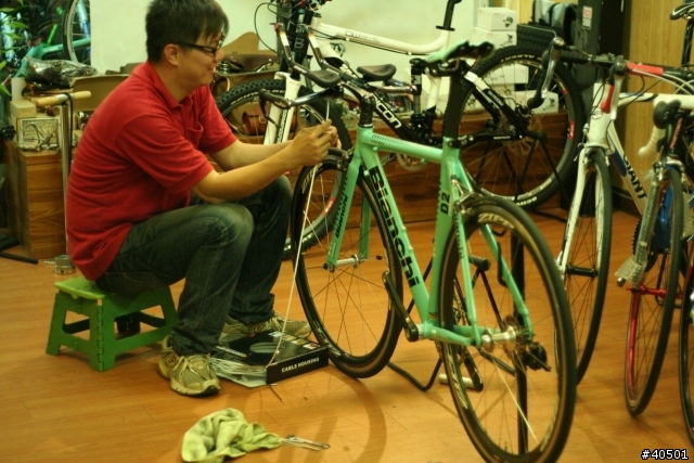 [開箱文]我的最終？敗家之道--BIANCHI D2計時車