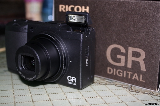 RICOH GR DIGITAL III﹝簡易開箱﹞
