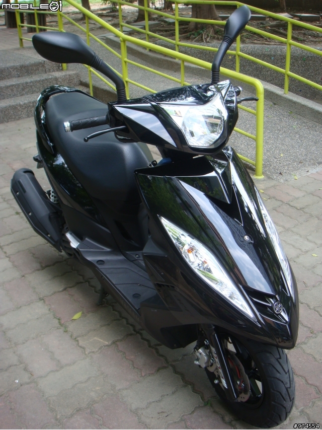 [開箱]YAMAHA GTR aero 新八色 黑/深灰