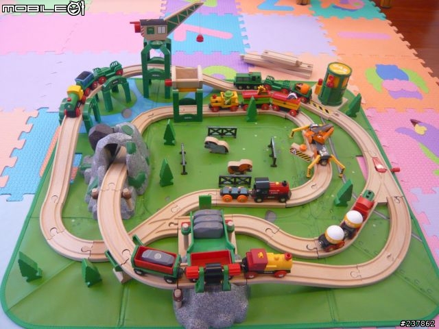 [開箱] 來自瑞典的 BRIO 小火車