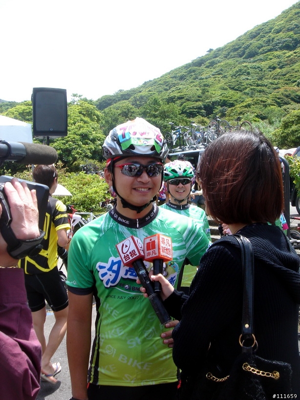 輪耀八拉卡照片來囉