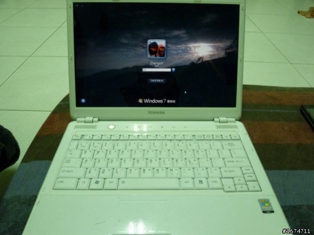 Toshiba M800 拆機文 (精簡版)