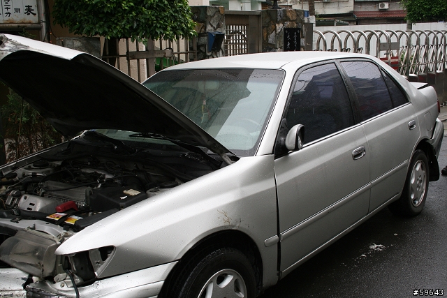 徵求目擊者  5/10早上8:15中山高汐五高架路段南下22.4公里處