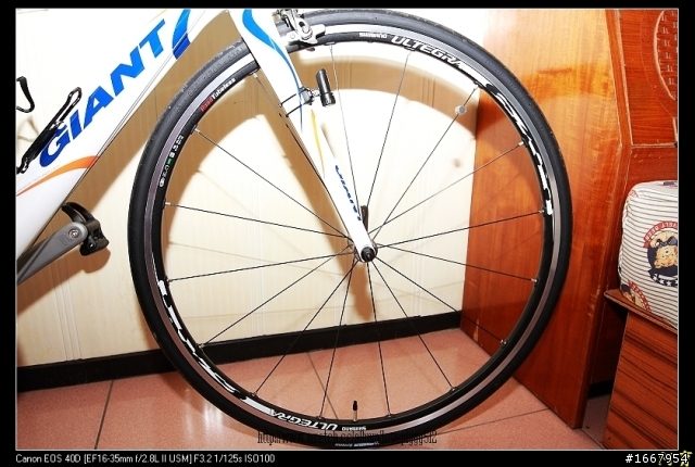 人生的第一台公路車...TCR COMPOSITE 1