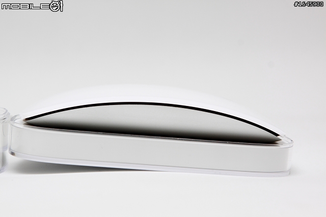 Magic Mouse 手癢 開箱 圖多