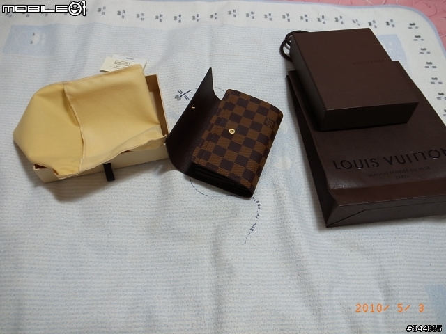 <分享> LV棋盤格紋中夾