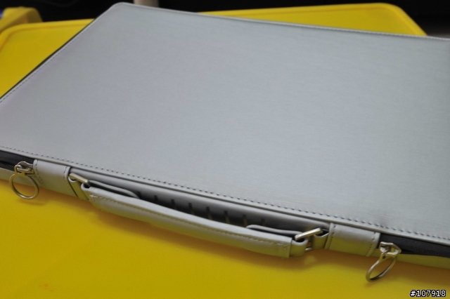 2010 New 15" MacBook Pro i7 + 128 SSD 與配件測試
