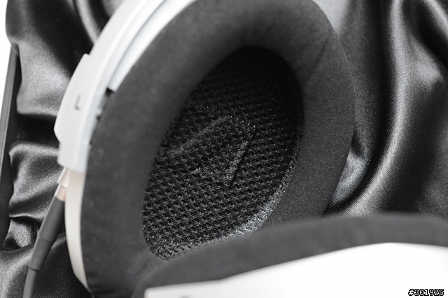 [開箱] 耳機中的逸品~ Sennheiser HD800