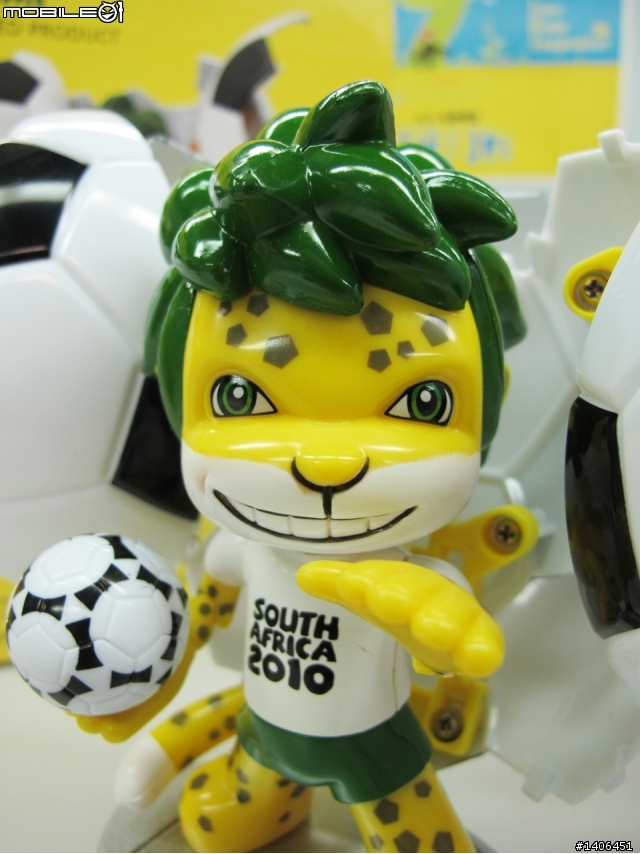 [開箱]世界盃FIFA變形公仔 分享文