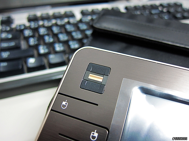 [更新]高CP值UMPC-R2BH80000(R2E)-簡易開箱-外加3.5網卡韌體更新