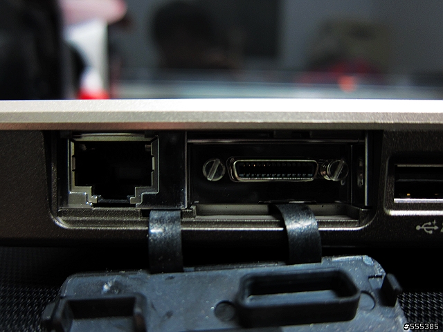 [更新]高CP值UMPC-R2BH80000(R2E)-簡易開箱-外加3.5網卡韌體更新