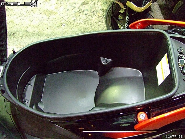 補貼2010年式 SUZUKI NEX 125 八耐黑橘版開箱文~
