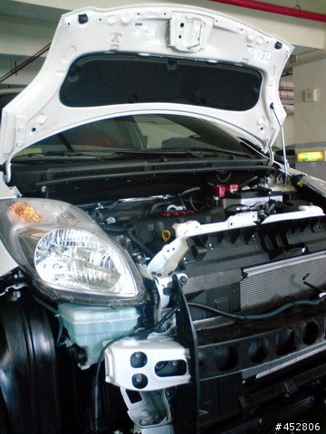 [開箱]2010年式 YARIS S版的另類開箱