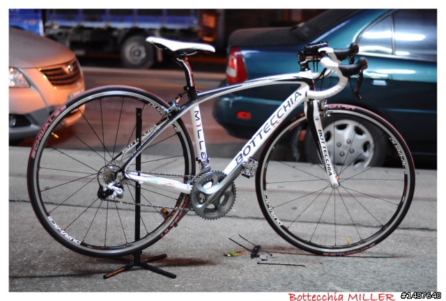 [開箱] BOTTECCHIA MILLE ULTEGRA FRAME 〝44〞 ROAD BIKE