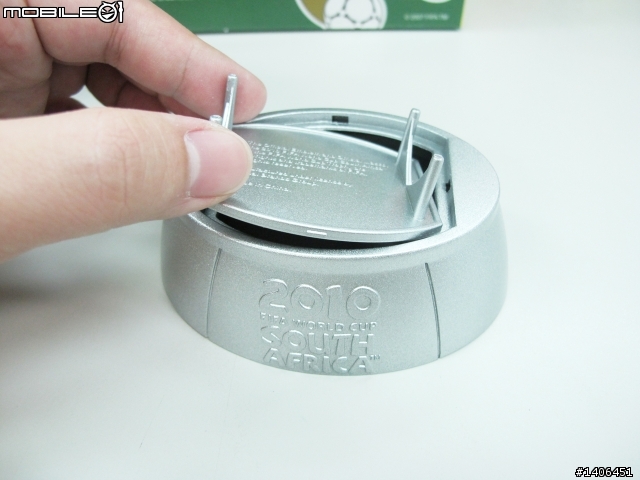 [開箱]世界盃FIFA變形公仔 分享文