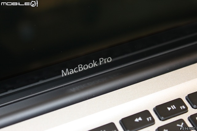 NEW MacBook Pro 15.4 i5 CPU 入手啦！