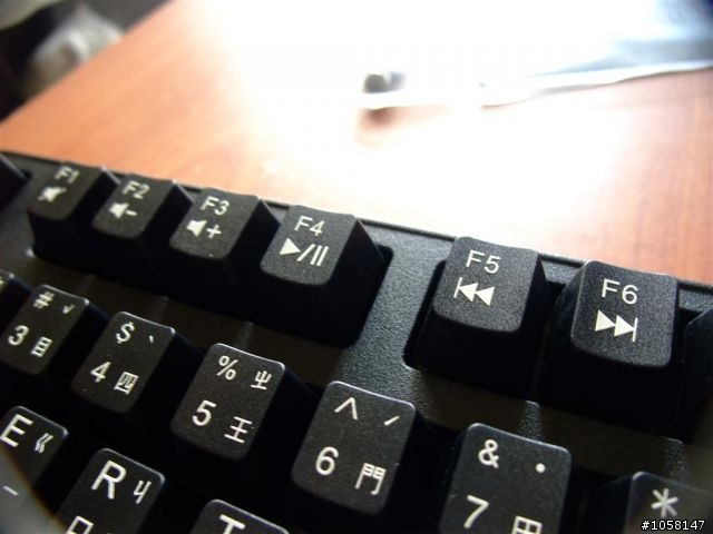 【雅】SteelSeries 6G-V2心中期待已久的鍵盤配置
