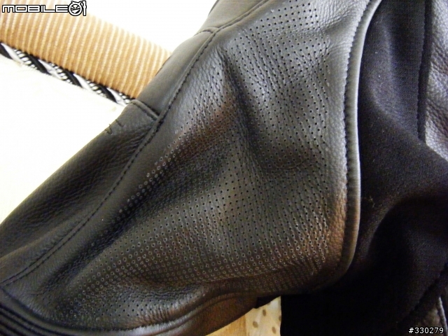 [分享]半路殺出的程咬金DAINESE G. NEWSAN PELLE NEW ESTIV(6/16更新)